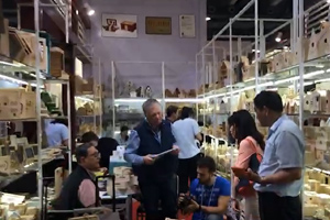 Luyi Company participates in the Canton Fair twice a year